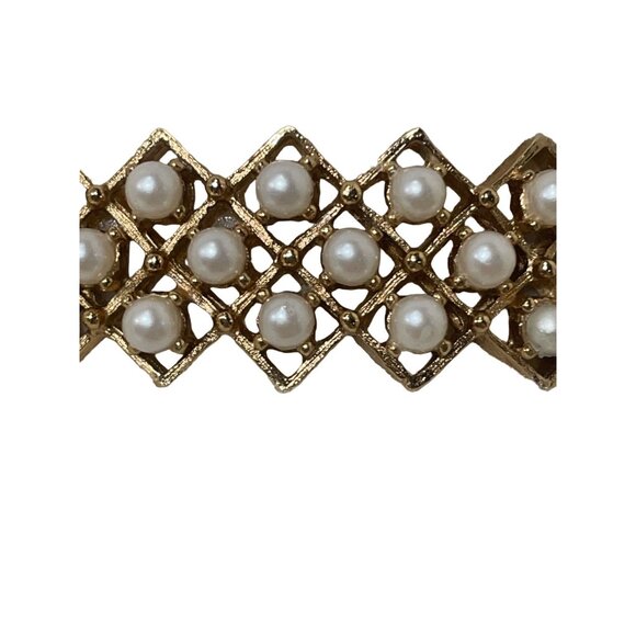 Vintage Napier Gold-Tone Pearl Bracelet With Safety Chain & Lattice Design - Picture 4 of 7